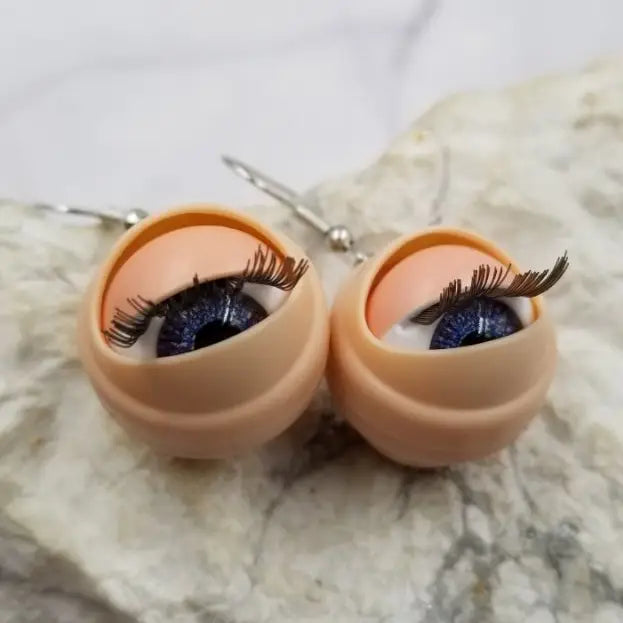 Eye earrings