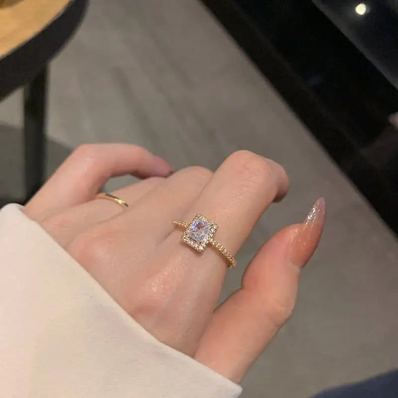 Radiant cut diamond ring