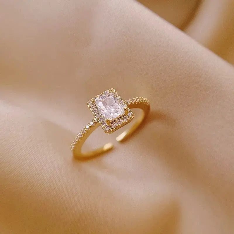 Radiant cut diamond ring
