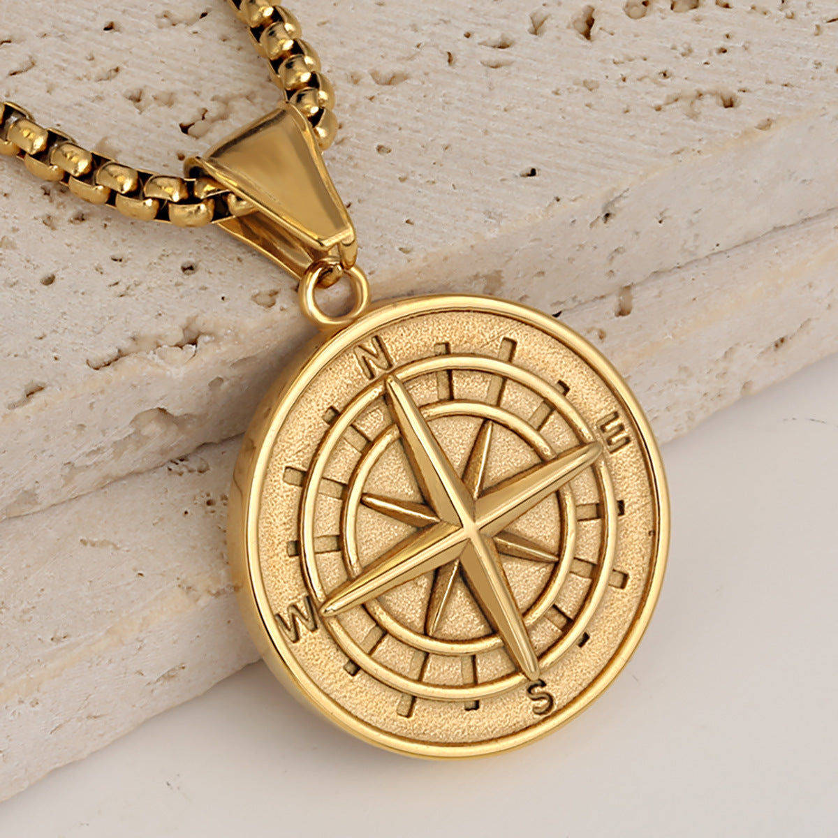 Compass pendant necklaces