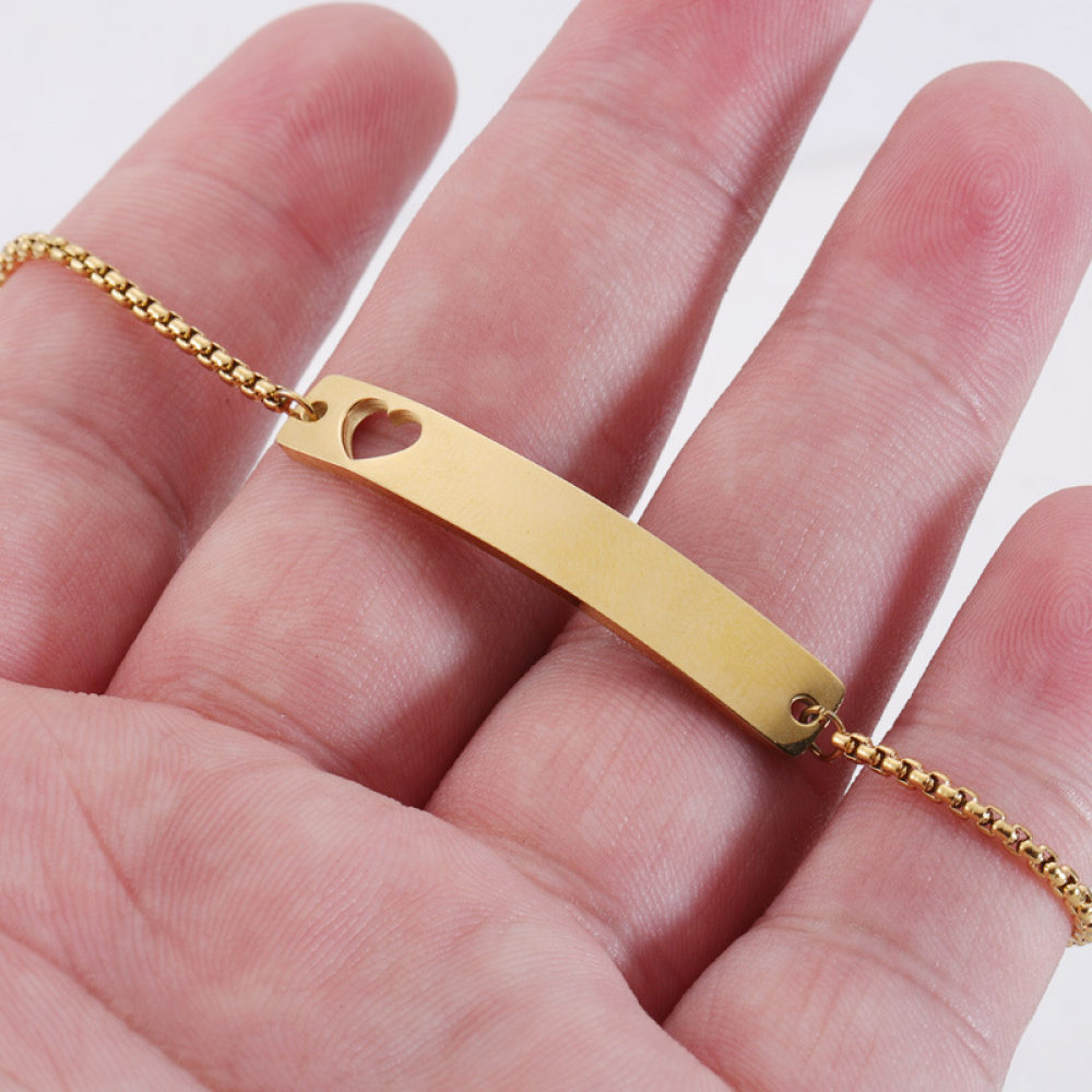 Gold-plated heart bracelet