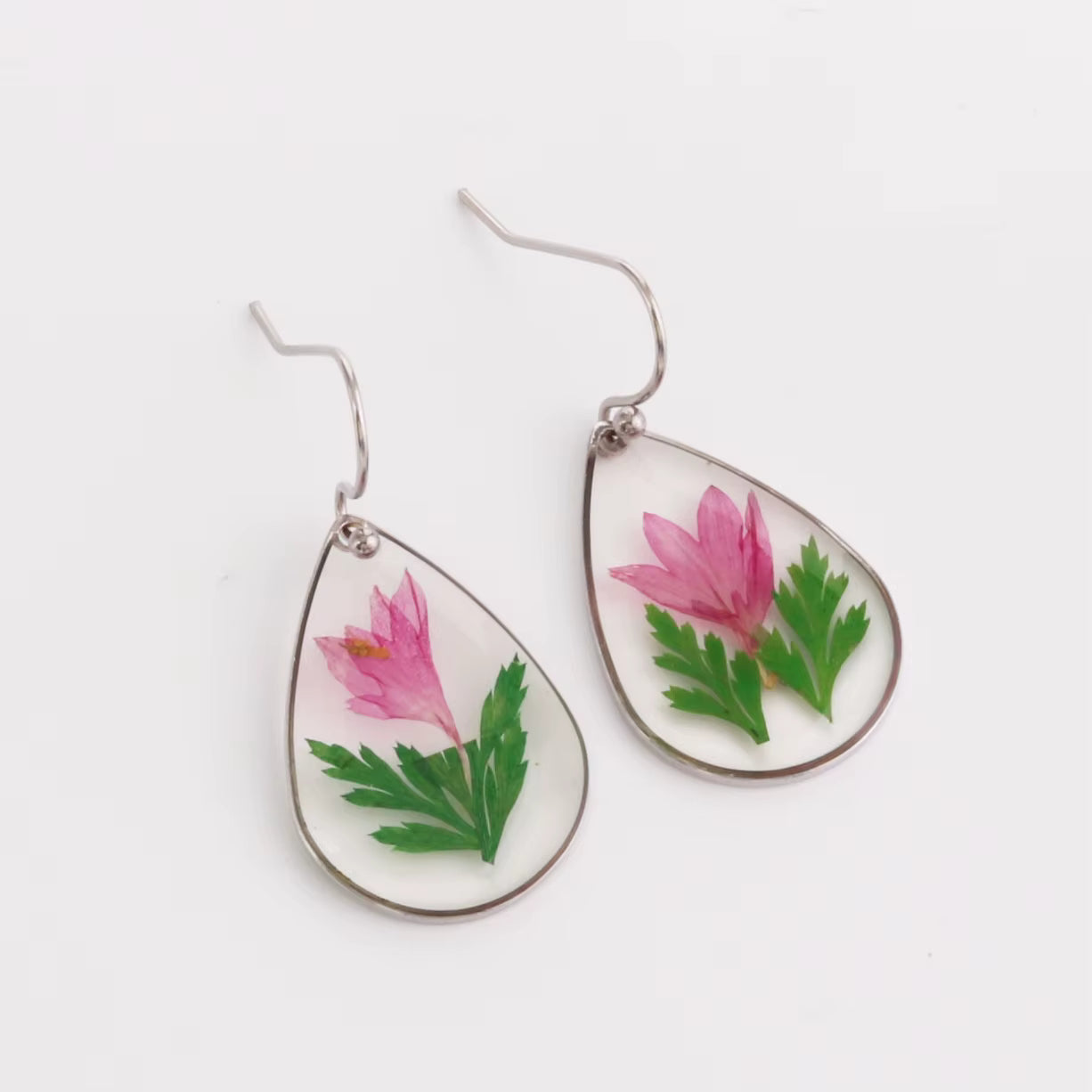 Pear shaped resin flower earrings