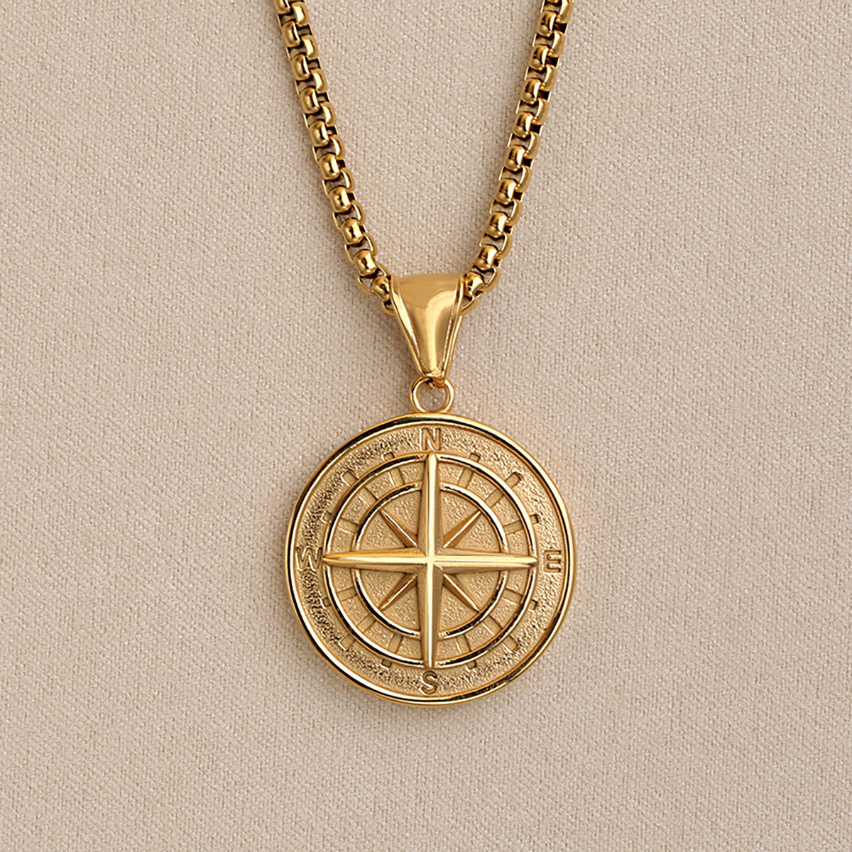 Compass pendant necklaces