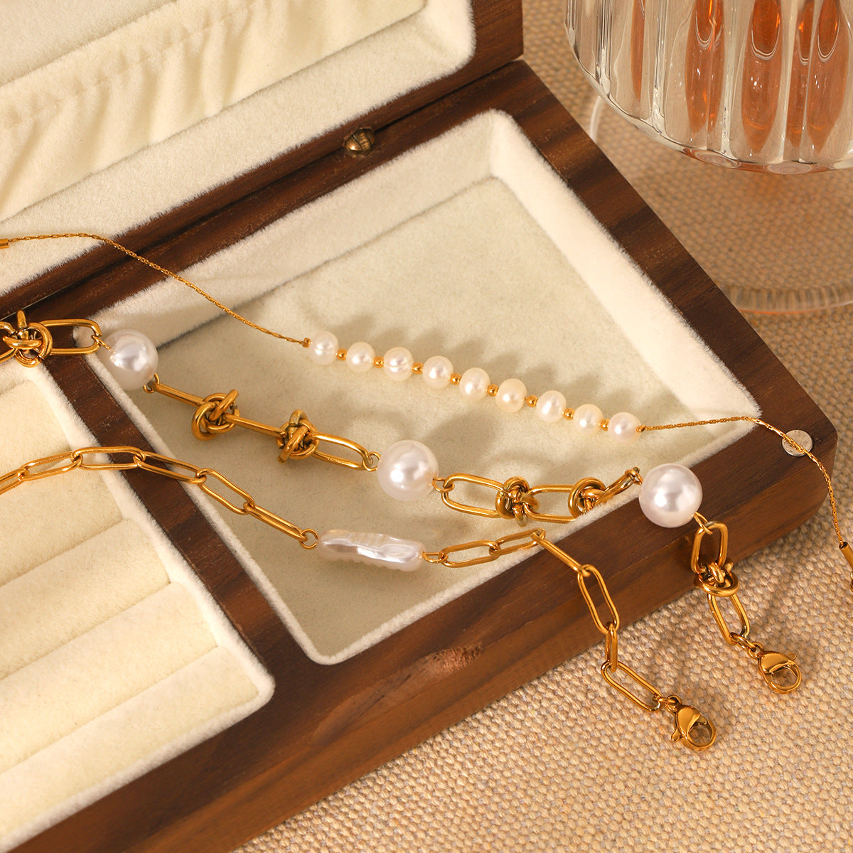 Pearl bracelet set