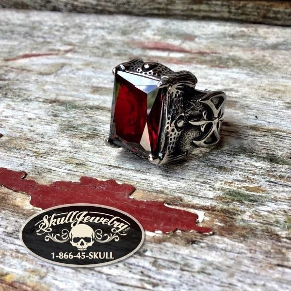 The BLOOD TEMPLARS' RING is a true symbol of power! (#464)