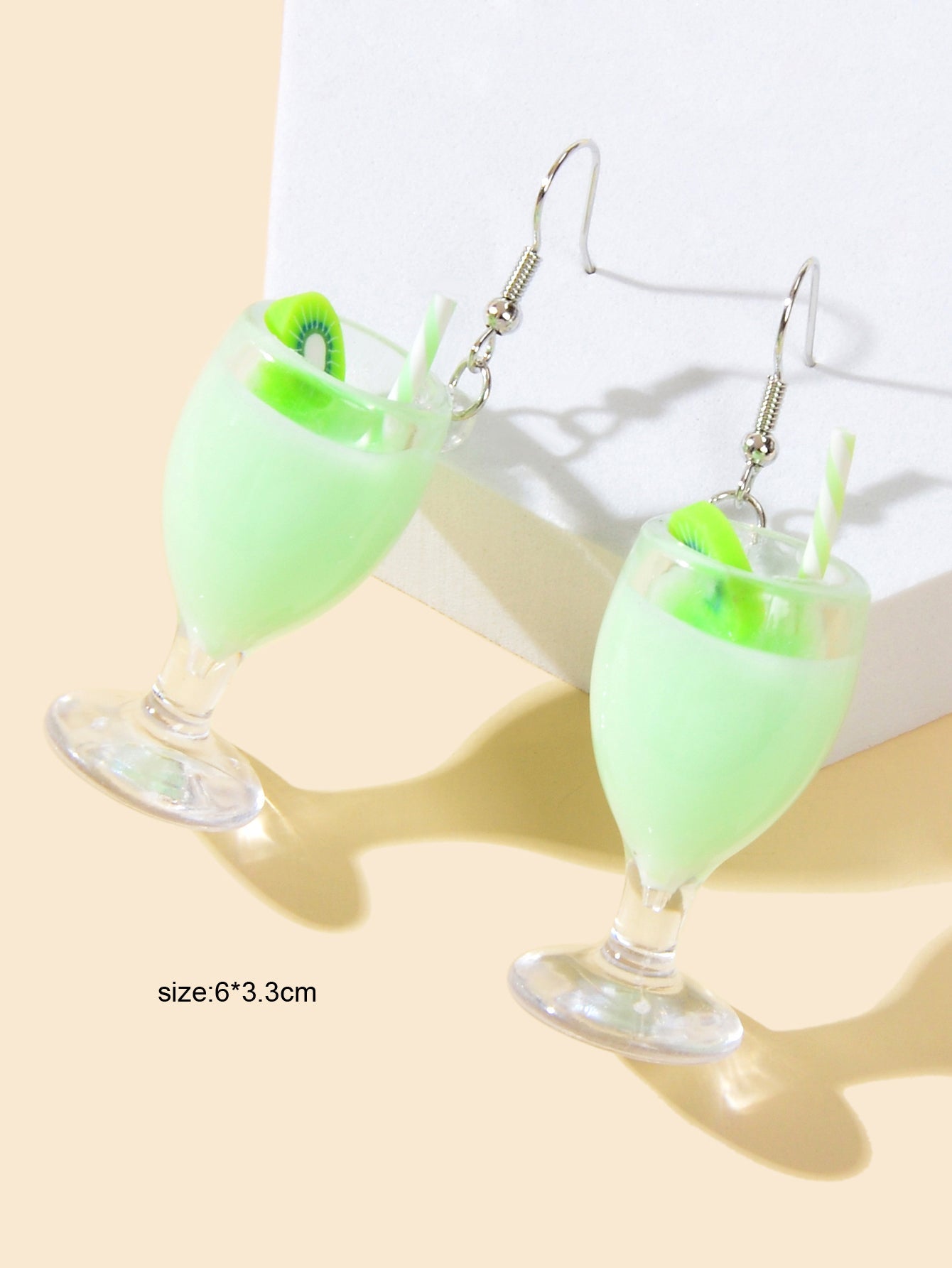Creative Designer Jewellery Green Resin Fruit Kiwi Drink Chunky Hook