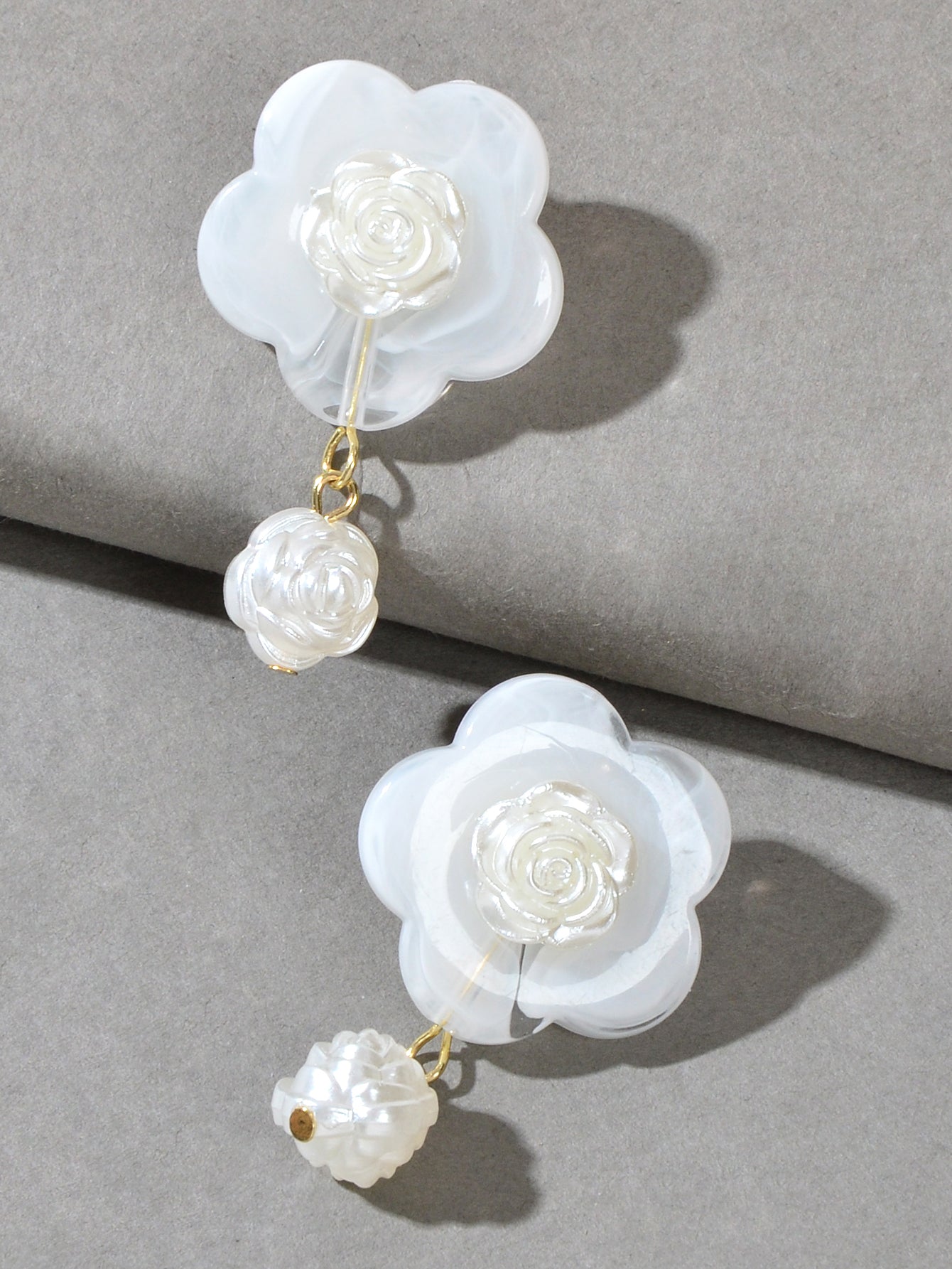 White Resin Flower Daisy Dance Party Gifts Dangle Daily Wearable Women