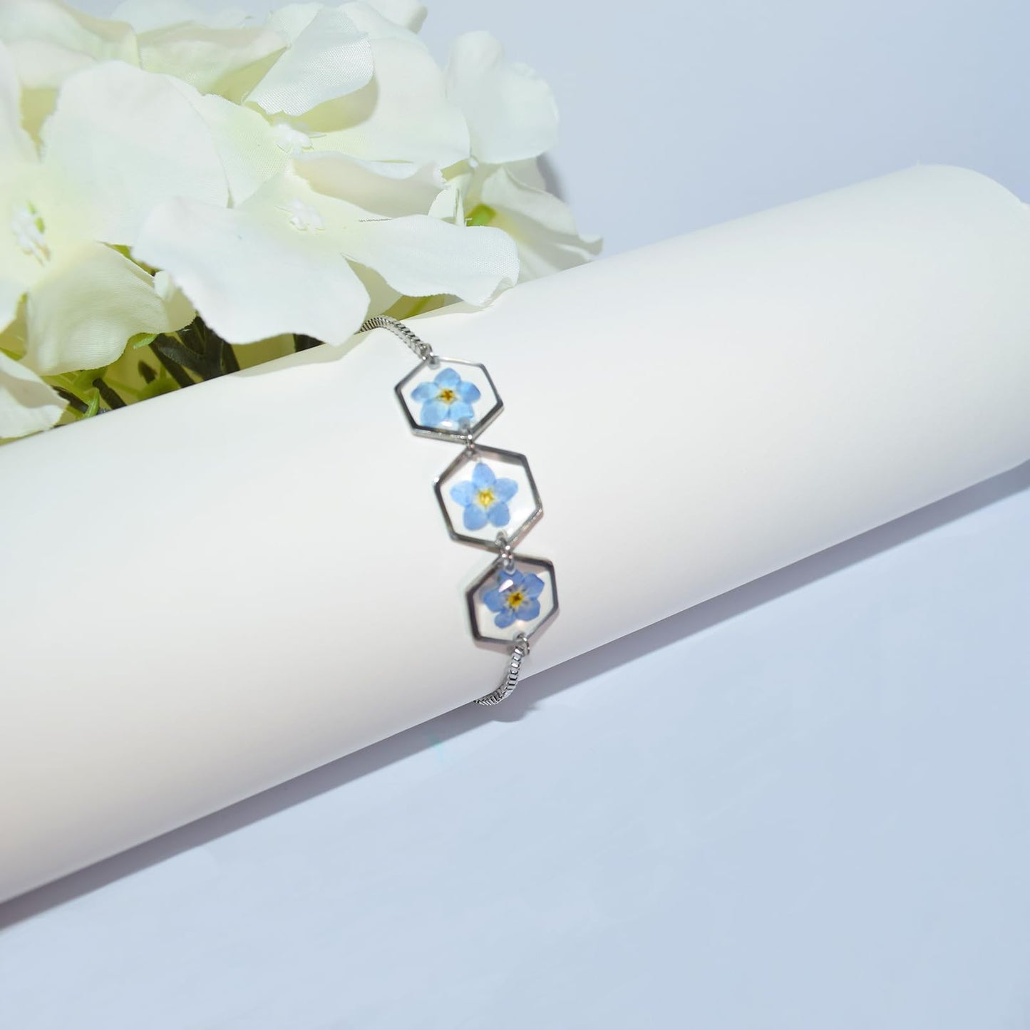 Hefestus Flower Bracelets for Women,Real Pressed Flower Bracelet,Unique Handmade Design,Cute Bracelet,Thoughtful Gift for Christmas,Valentine's,Mother's Day