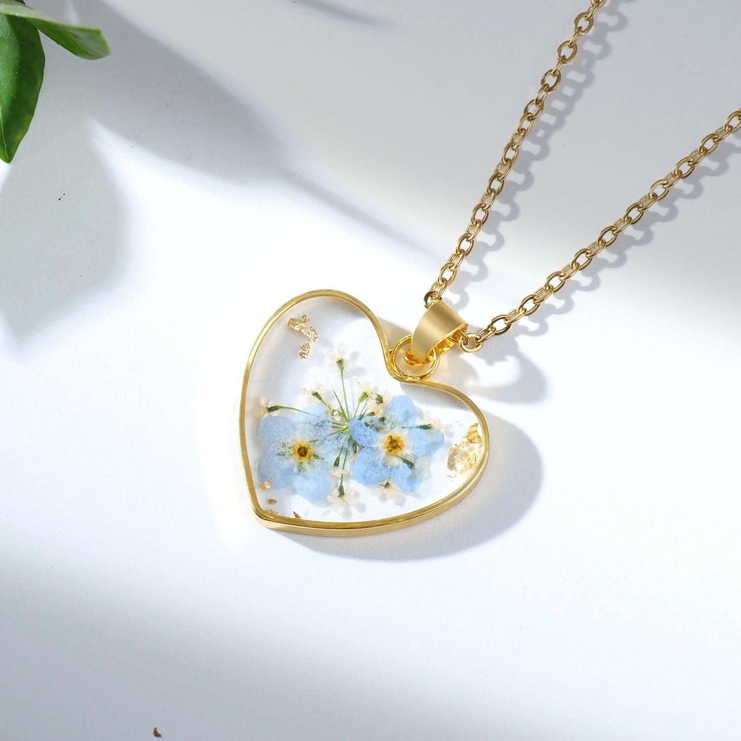 Red Heart Necklace Carnelian Necklace for Women Healing Crystals Dainty Heart Gemstone 14K Gold Pendant Necklace Jewelry for Wife Girlfriend Mom on Birthday Valentine's Mother's Day Anniversary