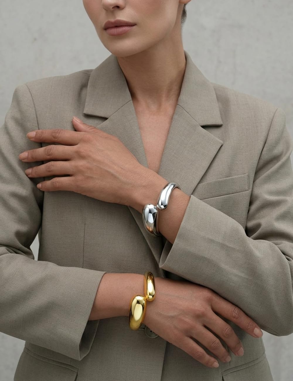 Chunky Gold Bangle Bracelets for Women, Dainty 14k Gold Plated Big Stackable Bangles Set, Trendy Statement Cuff Bracelet Stack Summer Beach Jewelry Gifts
