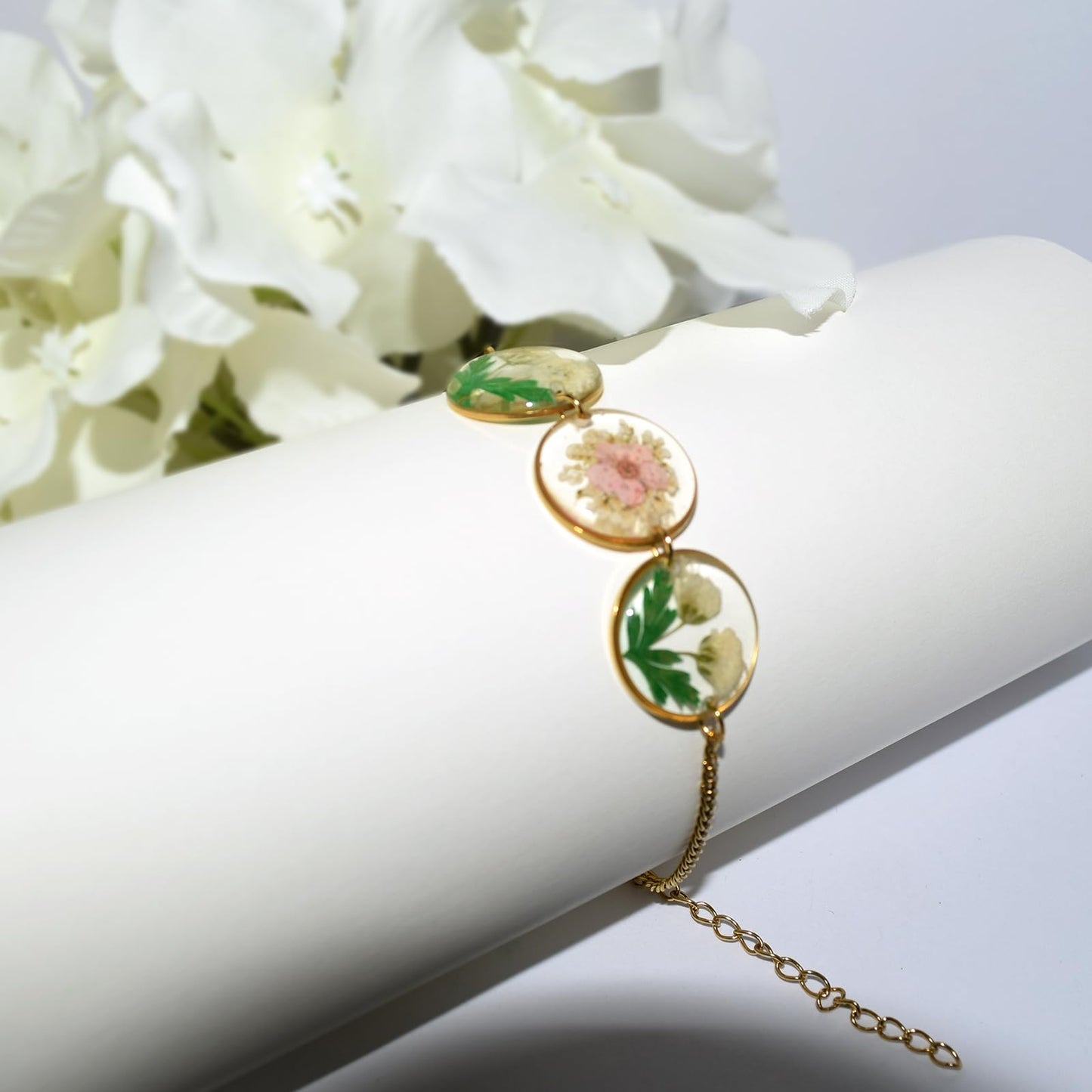 Hefestus Flower Bracelets for Women,Real Pressed Flower Bracelet,Unique Handmade Design,Cute Bracelet,Thoughtful Gift for Christmas,Valentine's,Mother's Day