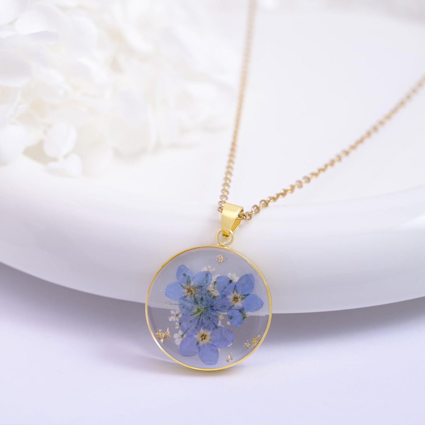 Hefestus Real Pressed Flower Necklace for Women, Handmade Boho Chic Dangle Design, Unique Floral Jewelry, Cute and Thoughtful Gift for Christmas, Valentine’s & Mother’s Day