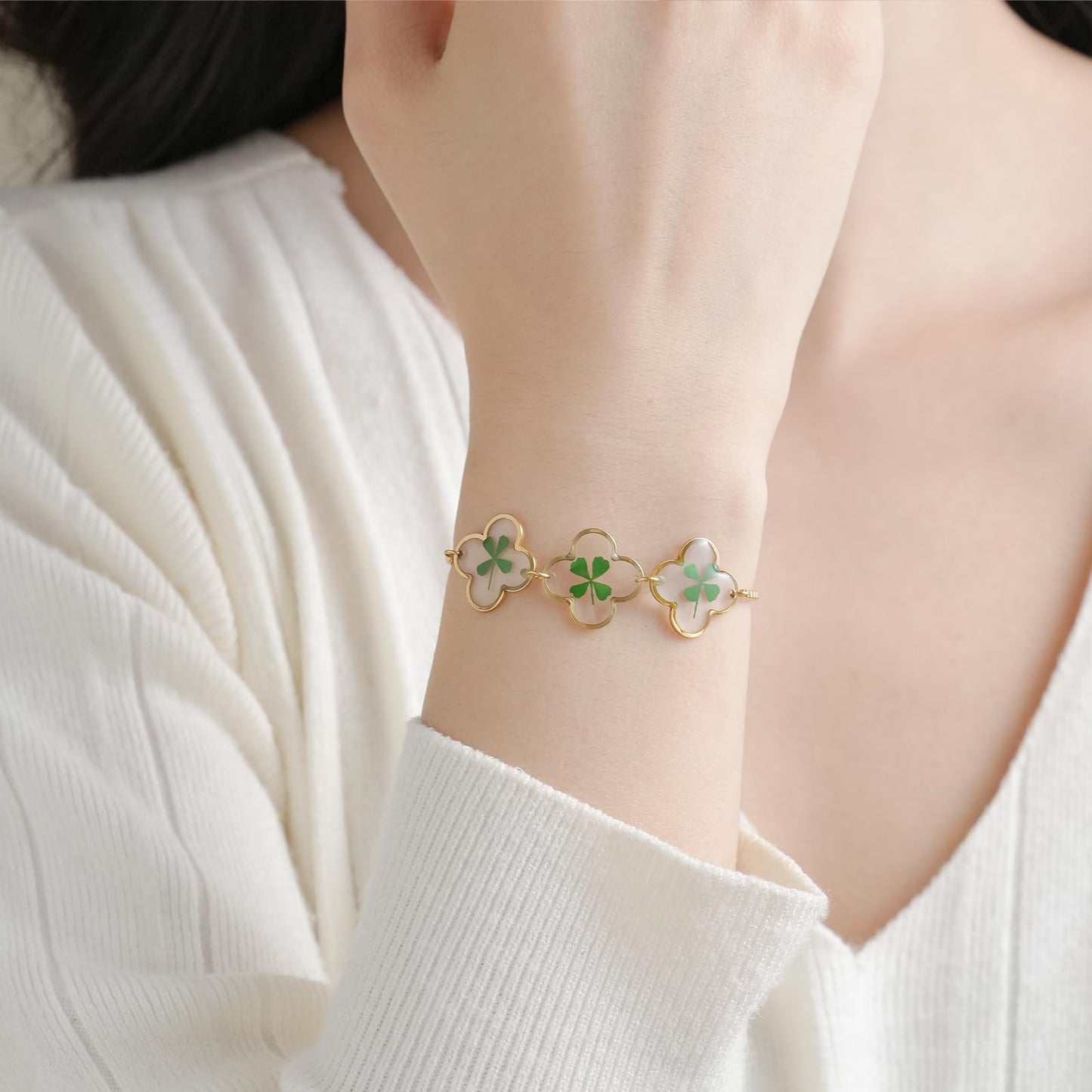 Hefestus Flower Bracelets for Women,Real Pressed Flower Bracelet,Unique Handmade Design,Cute Bracelet,Thoughtful Gift for Christmas,Valentine's,Mother's Day