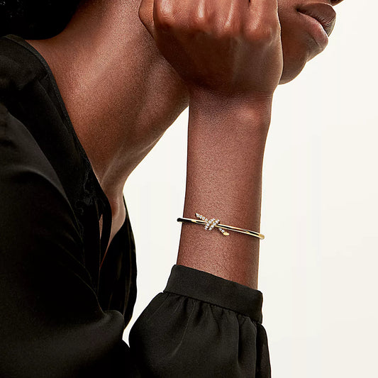 Knot bracelet