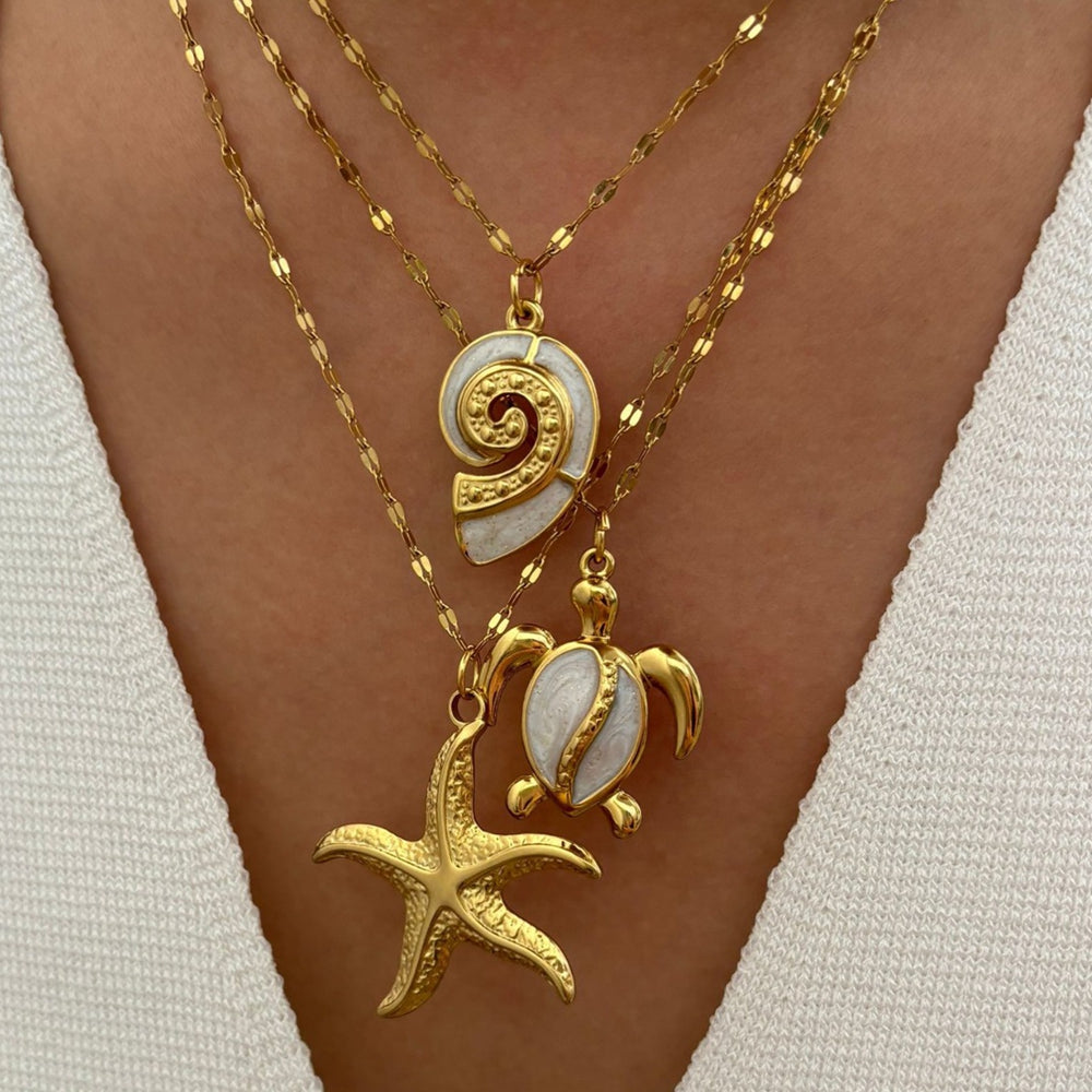 Seashell necklace set