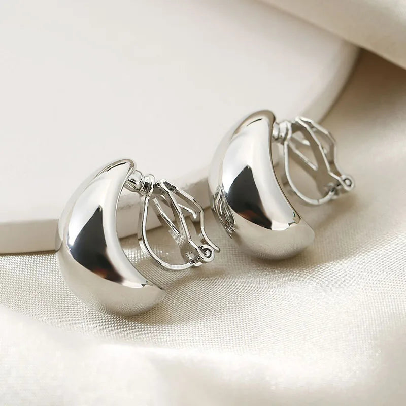 French Light Luxury Drop Water Shaped Ear Clip No Ear Holes Simple Smooth Female Earrings No Ear Hole Jewelry