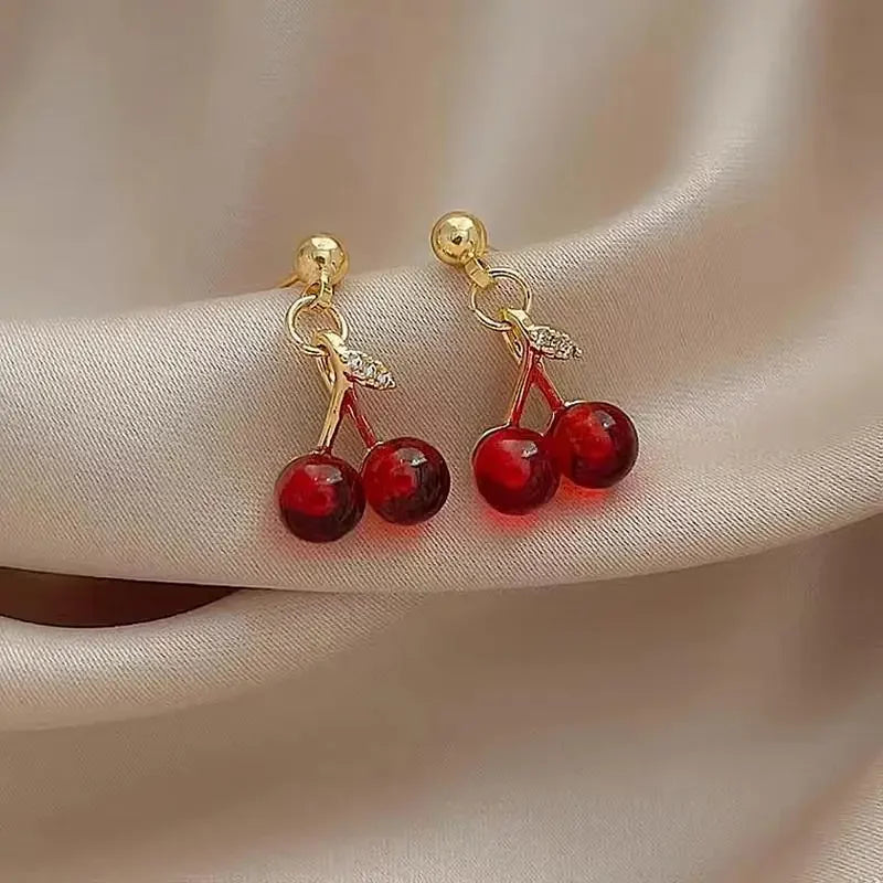 Fashion Sweet Red Resin Strawberry Cherry Drop Earrings For Women Cute Lovely Acrylic Fruit Earrings Jewelry Accessories