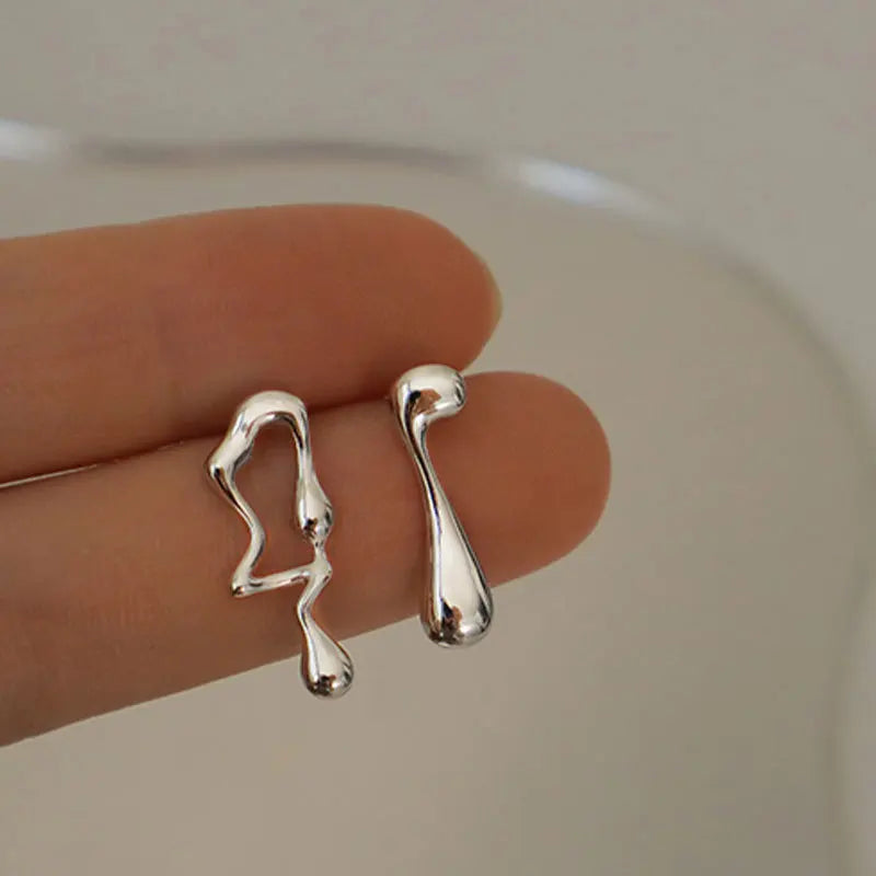 Fashion Metal Water Drop Long Pendant Earrings for Women Vintage Exaggerated Geometric Earrings Jewelry Party Gifts